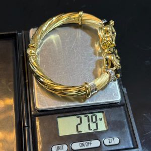27.9 gram of 18karat bracelet