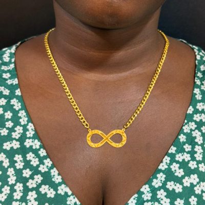 8.4 gram of 18 karat infinity gold chain