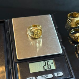 2.6 GRAM OF 18 KARAT GOLD RING