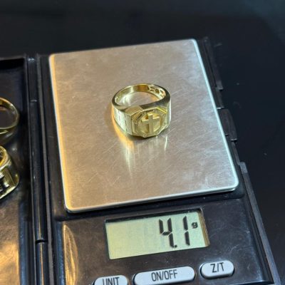 4.1 GRAM OF 18KARAT CROSS GOLD RING