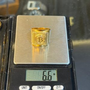 6.6 GRAMS OF 18KARAT GOLD FASHION RING