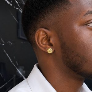 2.1 GRAMS OF 18KARAT GOLD EARRING