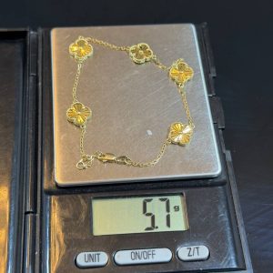5.7 GRAMS OF 18KARAT VCA BRACELET