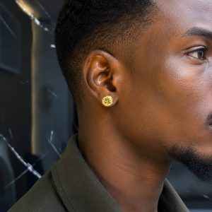 2 GRAMS OF 18KARAT GOLD EARRINGS