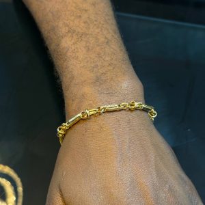 7 GRAMS OF 18KARAT BULLET BRACELET